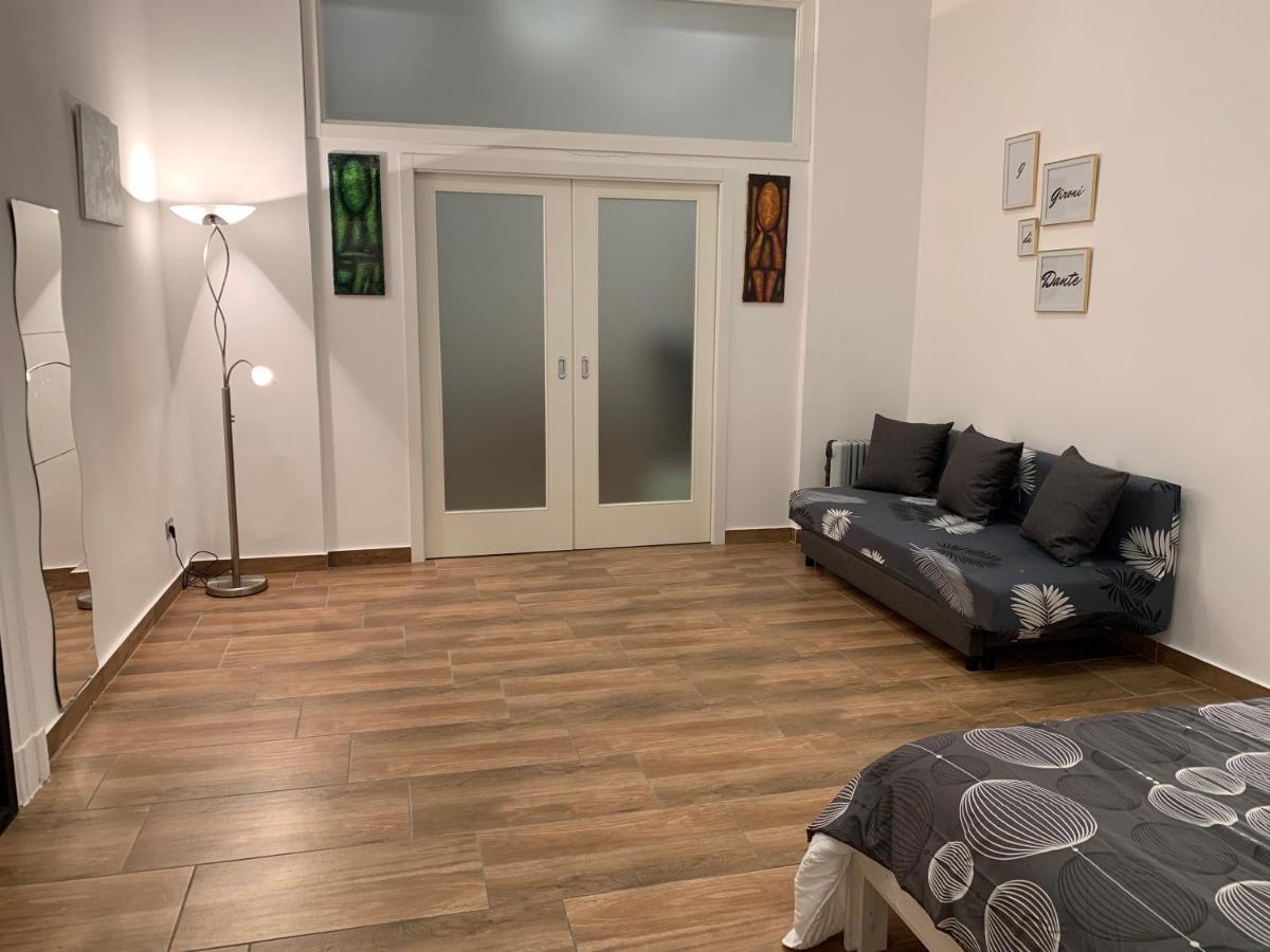 I Gironi Di Dante Daire Napoli Dış mekan fotoğraf